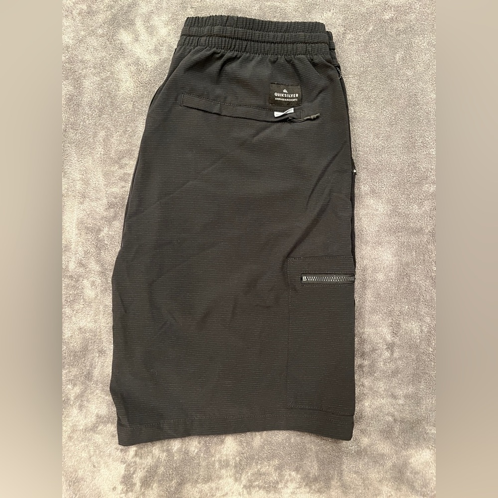 Mens Quicksilver shorts, size large